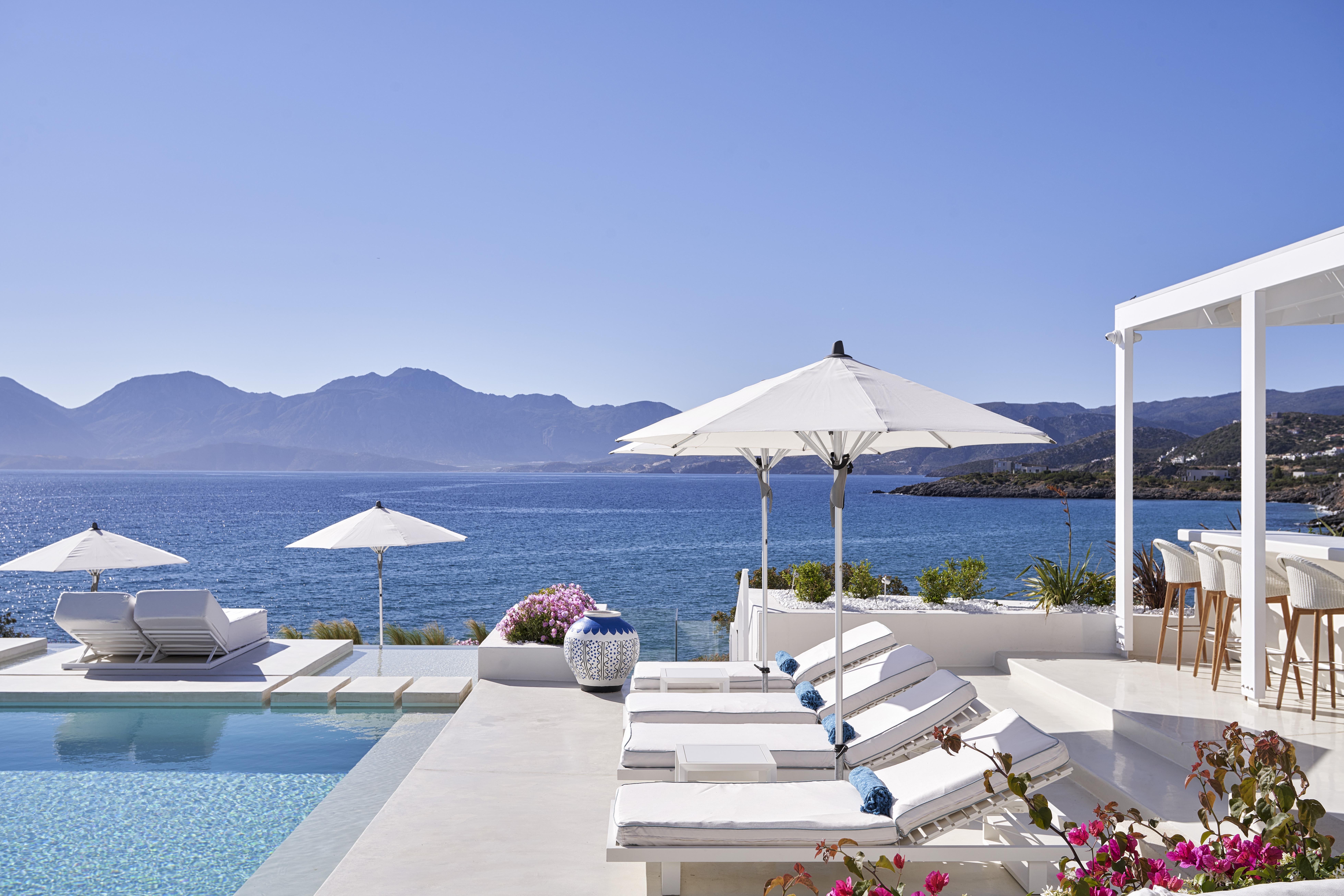 The Island Concept Luxury Boutique Heated Pool 5*